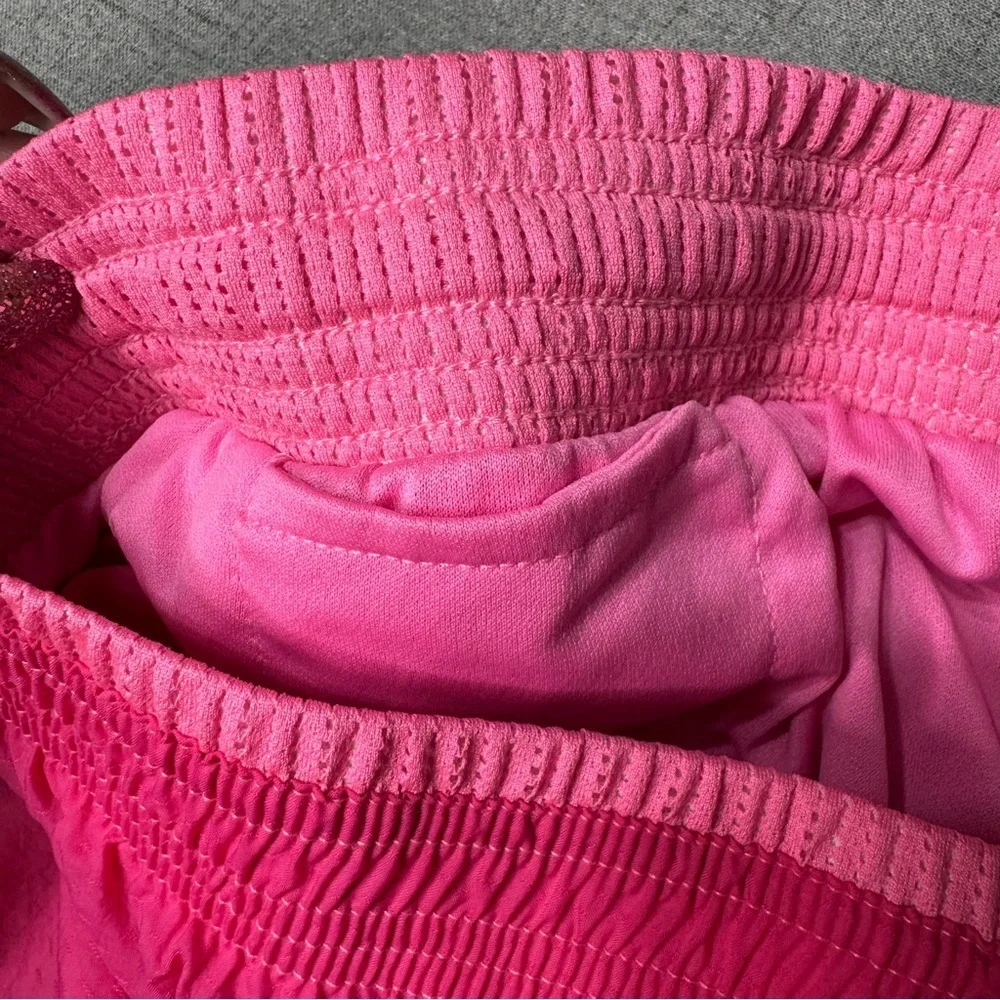 Nike Women’s Swoosh Run Shorts Athletic Short in Pink Glow Size XL